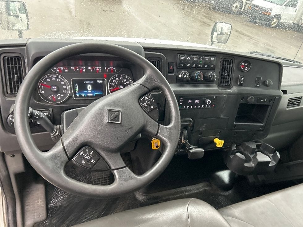 Medium Duty Box Truck-Light and Medium Duty Trucks-International-2022-MV607-Akron-OH-185,652\n\t\tmiles-$ 53,000 - Image 18