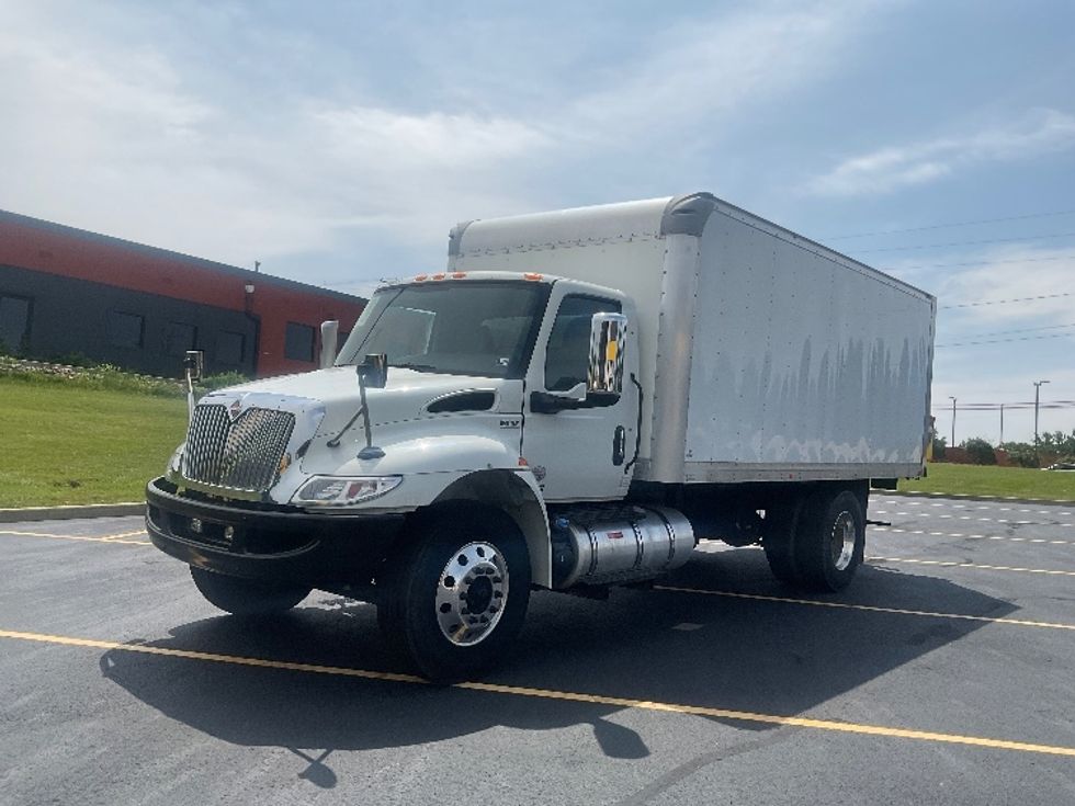 Medium Duty Box Truck-Light and Medium Duty Trucks-International-2022-MV607-Akron-OH-193,240\n\t\tmiles-$ 43,500 - Image 3