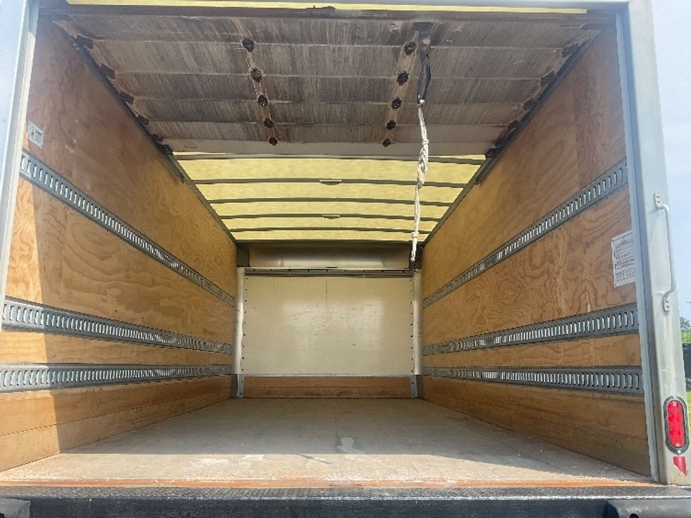 Medium Duty Box Truck-Light and Medium Duty Trucks-International-2022-MV607-Akron-OH-193,240\n\t\tmiles-$ 43,500 - Image 8