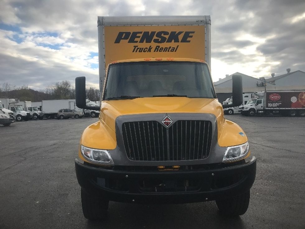 Medium Duty Box Truck-Light and Medium Duty Trucks-International-2022-MV607-Akron-OH-211,431\n\t\tmiles-$ 49,500 - Image 2