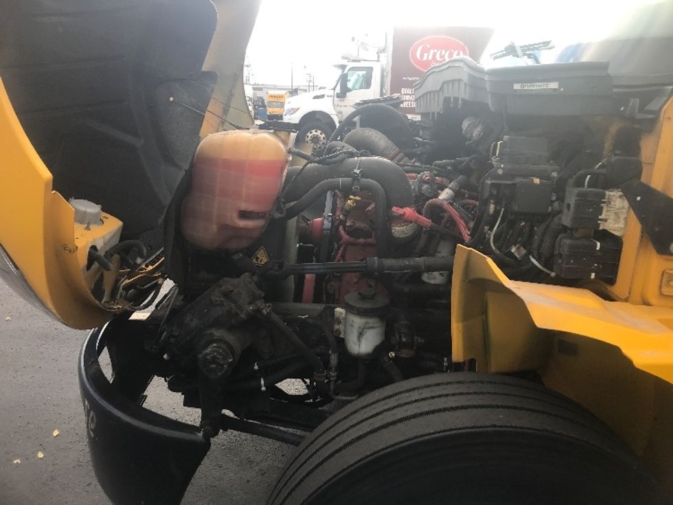 Medium Duty Box Truck-Light and Medium Duty Trucks-International-2022-MV607-Akron-OH-211,431\n\t\tmiles-$ 49,500 - Image 24