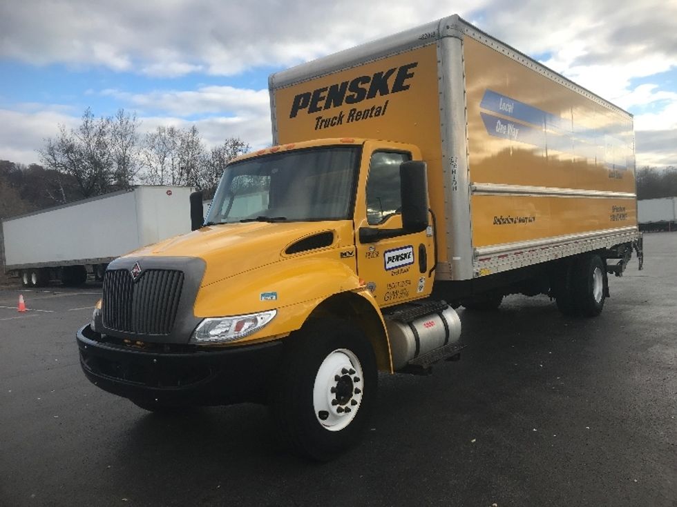 Medium Duty Box Truck-Light and Medium Duty Trucks-International-2022-MV607-Akron-OH-211,431\n\t\tmiles-$ 49,500 - Image 3