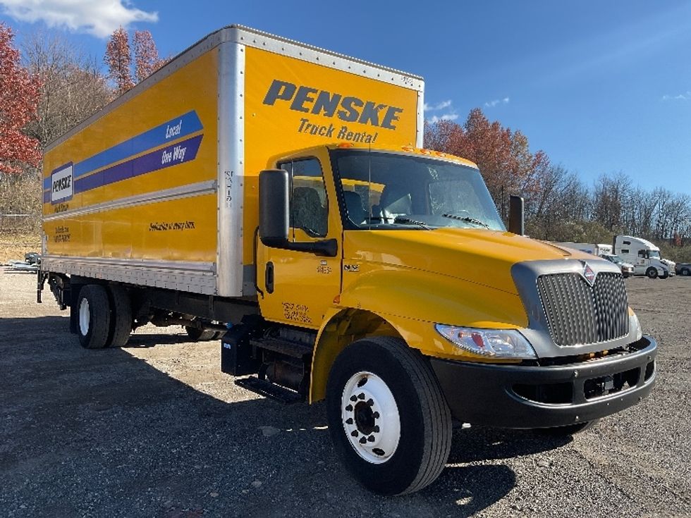 Medium Duty Box Truck-Light and Medium Duty Trucks-International-2022-MV607-Akron-OH-222,123\n\t\tmiles-$ 48,750 - Image 1