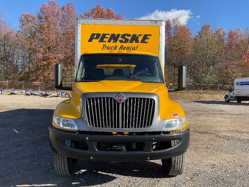 Medium Duty Box Truck-Light and Medium Duty Trucks-International-2022-MV607-Akron-OH-222,123\n\t\tmiles-$ 48,750 - Image 2