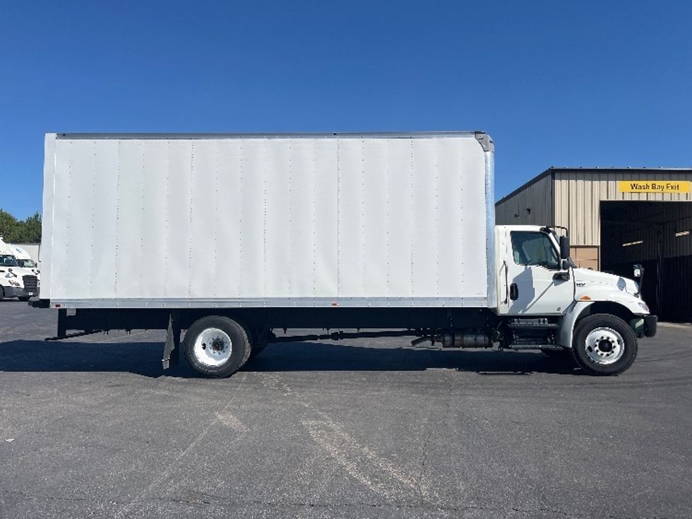 Medium Duty Box Truck-Light and Medium Duty Trucks-International-2022-MV607-Alabaster-AL-89,315\n\t\tmiles-$ 73,750 - Image 15