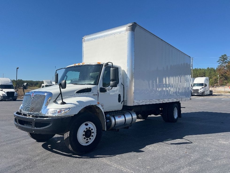 Medium Duty Box Truck-Light and Medium Duty Trucks-International-2022-MV607-Alabaster-AL-89,315\n\t\tmiles-$ 73,750 - Image 3