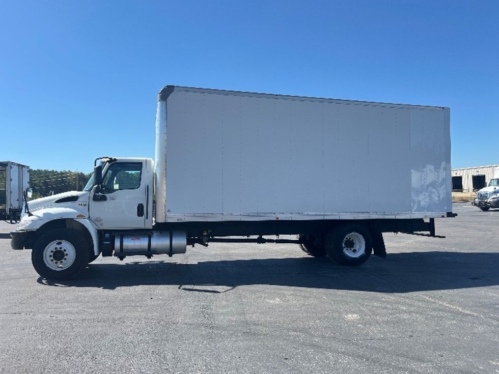 Medium Duty Box Truck-Light and Medium Duty Trucks-International-2022-MV607-Alabaster-AL-89,315\n\t\tmiles-$ 73,750 - Image 4
