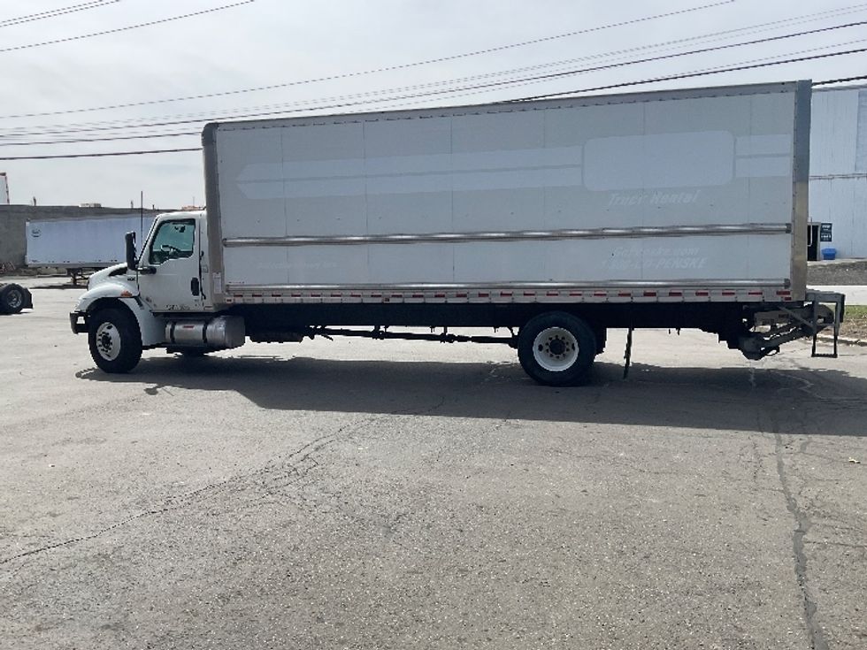 Medium Duty Box Truck-Light and Medium Duty Trucks-International-2022-MV607-Albany-NY-145,428\n\t\tmiles-$ 55,500 - Image 4