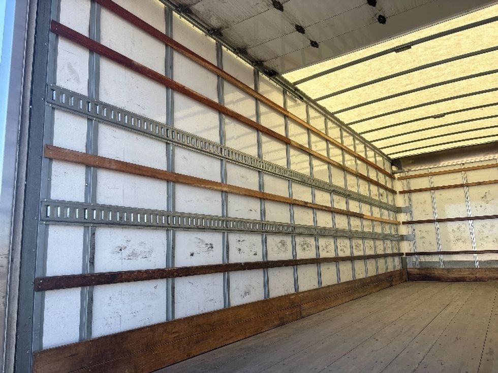 Medium Duty Box Truck-Light and Medium Duty Trucks-International-2022-MV607-Albuquerque-NM-296,614\n\t\tmiles-$ 39,000 - Image 11
