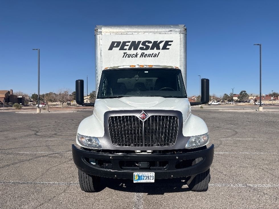 Medium Duty Box Truck-Light and Medium Duty Trucks-International-2022-MV607-Albuquerque-NM-296,614\n\t\tmiles-$ 39,000 - Image 2