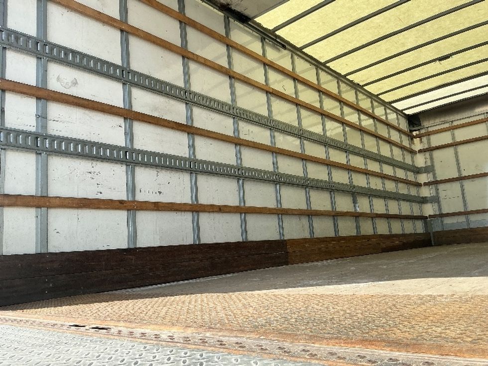 Medium Duty Box Truck-Light and Medium Duty Trucks-International-2022-MV607-Allen Park-MI-147,784\n\t\tmiles-$ 66,500 - Image 11