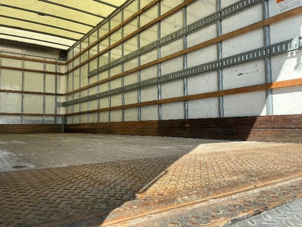 Medium Duty Box Truck-Light and Medium Duty Trucks-International-2022-MV607-Allen Park-MI-147,784\n\t\tmiles-$ 66,500 - Image 12