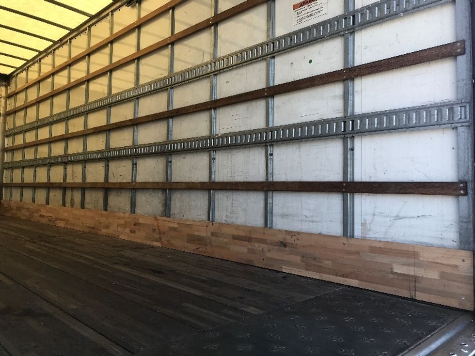 Medium Duty Box Truck-Light and Medium Duty Trucks-International-2022-MV607-Allentown-PA-251,902\n\t\tmiles-$ 42,250 - Image 12