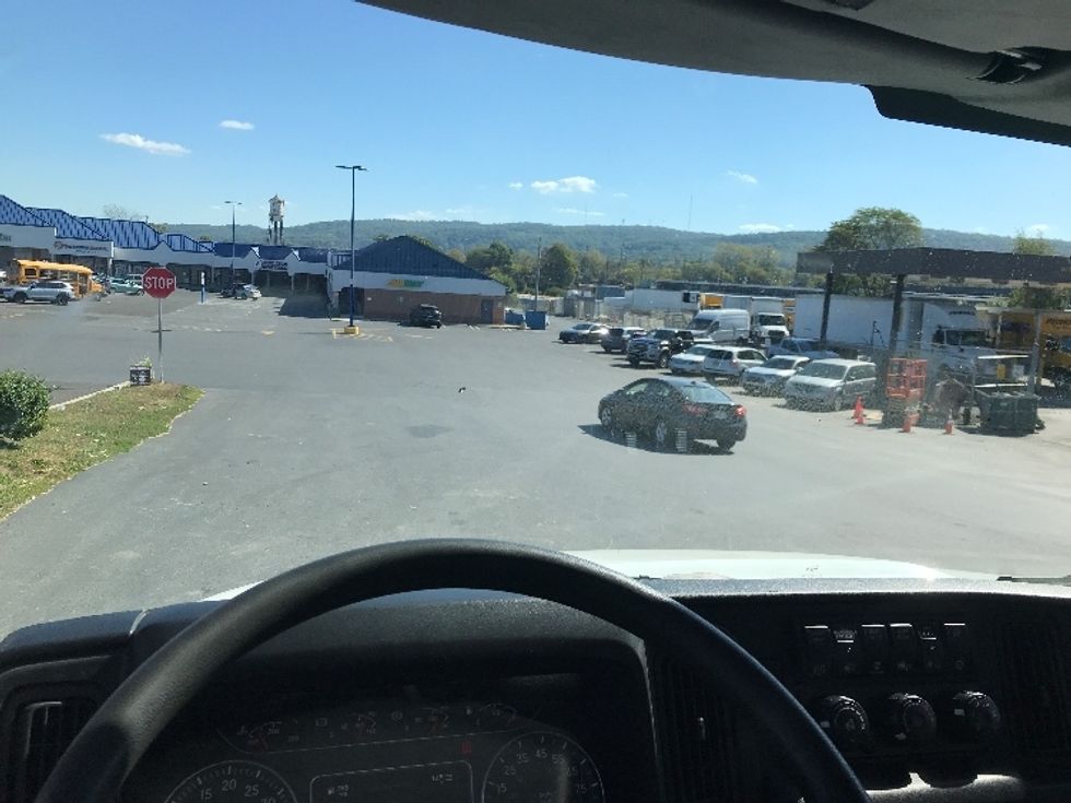 Medium Duty Box Truck-Light and Medium Duty Trucks-International-2022-MV607-Allentown-PA-251,902\n\t\tmiles-$ 42,250 - Image 18