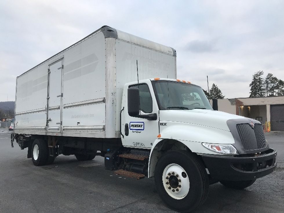 Medium Duty Box Truck-Light and Medium Duty Trucks-International-2022-MV607-Allentown-PA-96,101\n\t\tmiles-$ 70,750 - Image 1