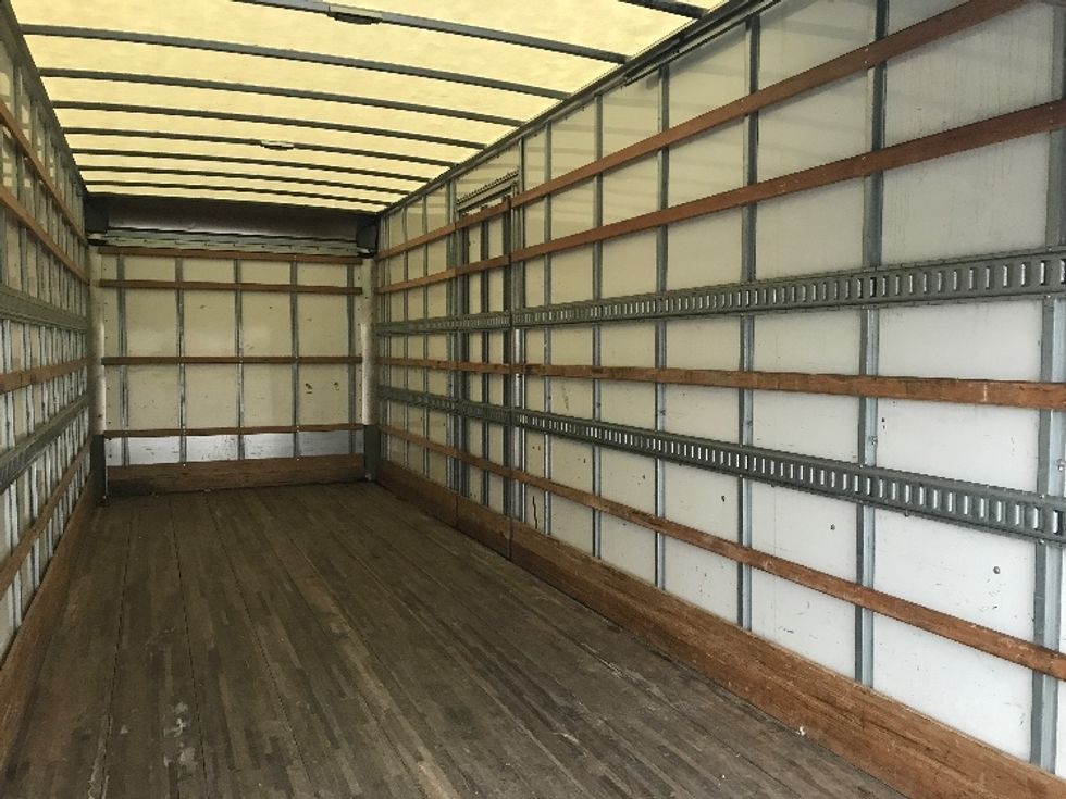Medium Duty Box Truck-Light and Medium Duty Trucks-International-2022-MV607-Allentown-PA-96,101\n\t\tmiles-$ 70,750 - Image 12
