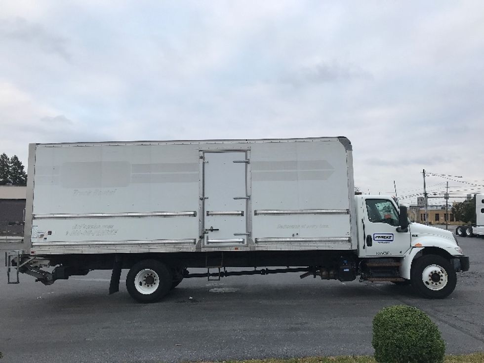 Medium Duty Box Truck-Light and Medium Duty Trucks-International-2022-MV607-Allentown-PA-96,101\n\t\tmiles-$ 70,750 - Image 15