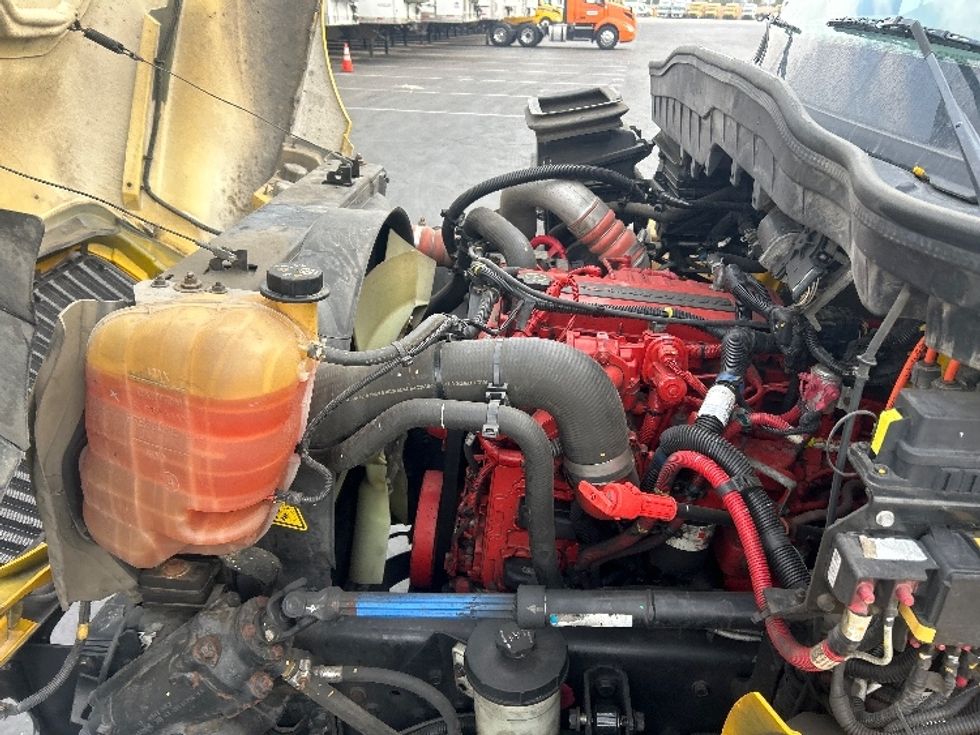 Medium Duty Box Truck-Light and Medium Duty Trucks-International-2022-MV607-Anaheim-CA-205,201\n\t\tmiles-$ 53,000 - Image 24