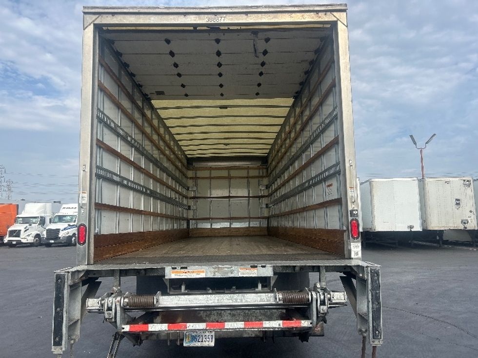 Medium Duty Box Truck-Light and Medium Duty Trucks-International-2022-MV607-Anaheim-CA-205,201\n\t\tmiles-$ 53,000 - Image 9