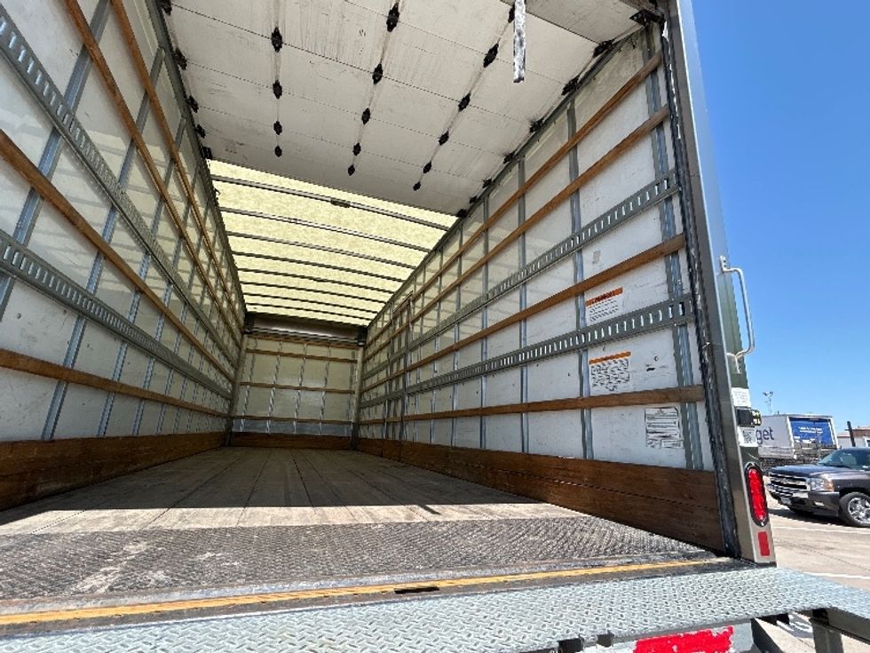 Medium Duty Box Truck-Light and Medium Duty Trucks-International-2022-MV607-Arlington-TX-150,417\n\t\tmiles-$ 66,000 - Image 12
