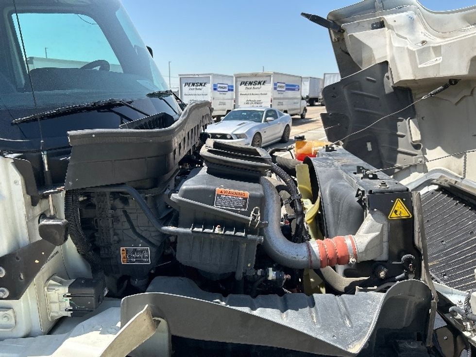 Medium Duty Box Truck-Light and Medium Duty Trucks-International-2022-MV607-Arlington-TX-150,417\n\t\tmiles-$ 66,000 - Image 23