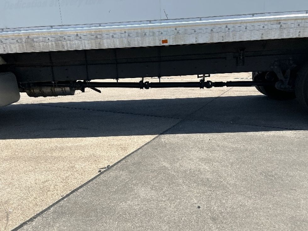 Medium Duty Box Truck-Light and Medium Duty Trucks-International-2022-MV607-Arlington-TX-150,417\n\t\tmiles-$ 66,000 - Image 5