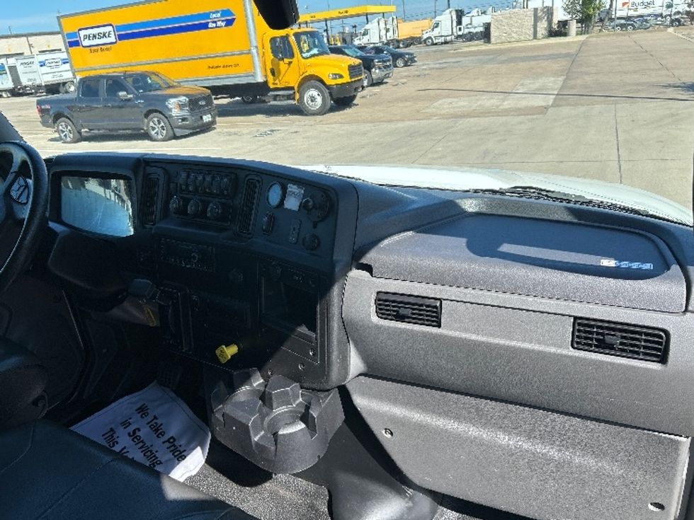 Medium Duty Box Truck-Light and Medium Duty Trucks-International-2022-MV607-Arlington-TX-297,846\n\t\tmiles-$ 35,750 - Image 21