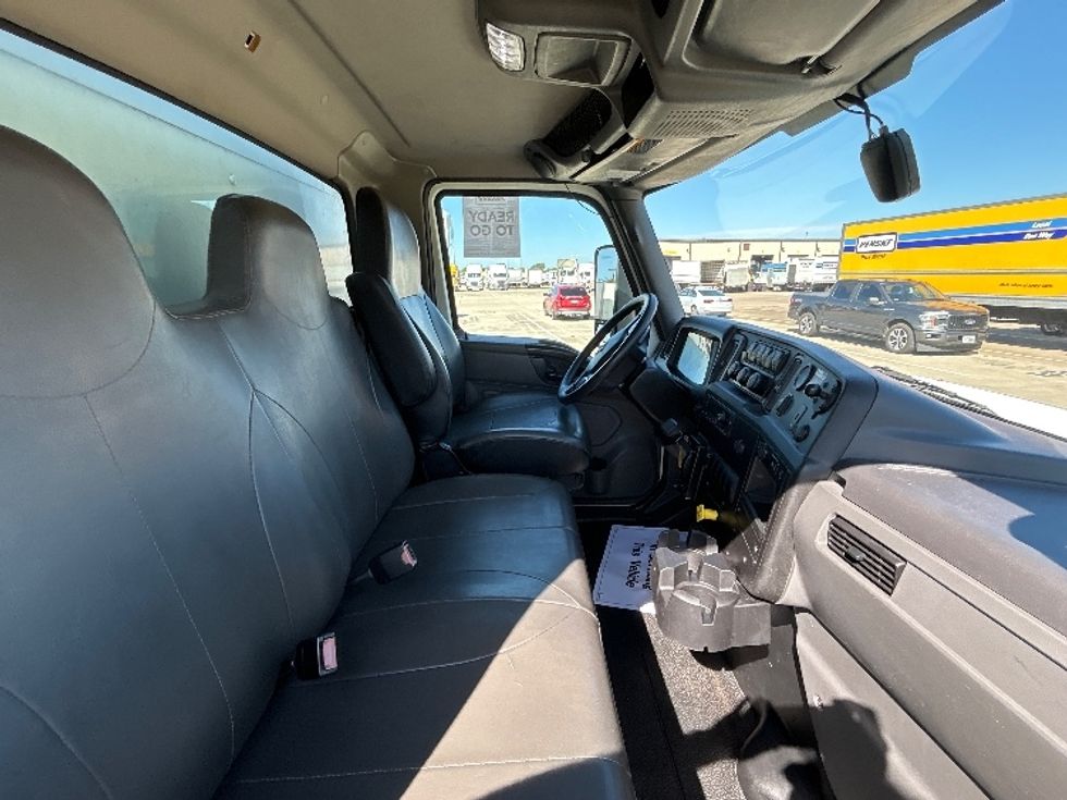 Medium Duty Box Truck-Light and Medium Duty Trucks-International-2022-MV607-Arlington-TX-297,846\n\t\tmiles-$ 35,750 - Image 22