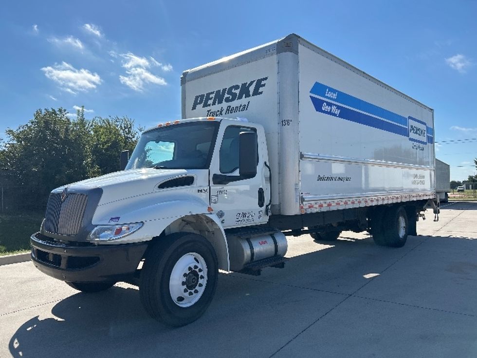 Medium Duty Box Truck-Light and Medium Duty Trucks-International-2022-MV607-Arlington-TX-297,846\n\t\tmiles-$ 35,750 - Image 3