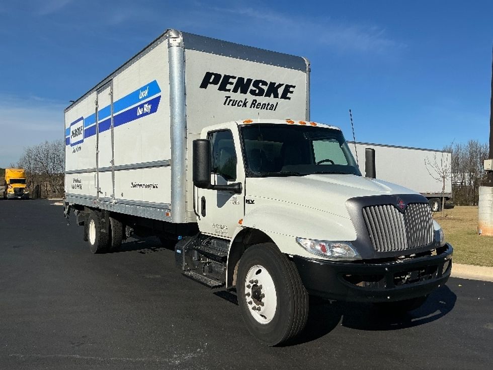 Medium Duty Box Truck-Light and Medium Duty Trucks-International-2022-MV607-Atlanta (Forest Park)-GA-331,489\n\t\tmiles-$ 31,750 - Image 1