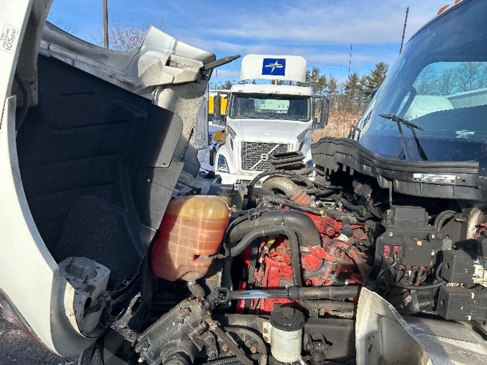 Medium Duty Box Truck-Light and Medium Duty Trucks-International-2022-MV607-Auburn-MA-196,644\n\t\tmiles-$ 48,750 - Image 24