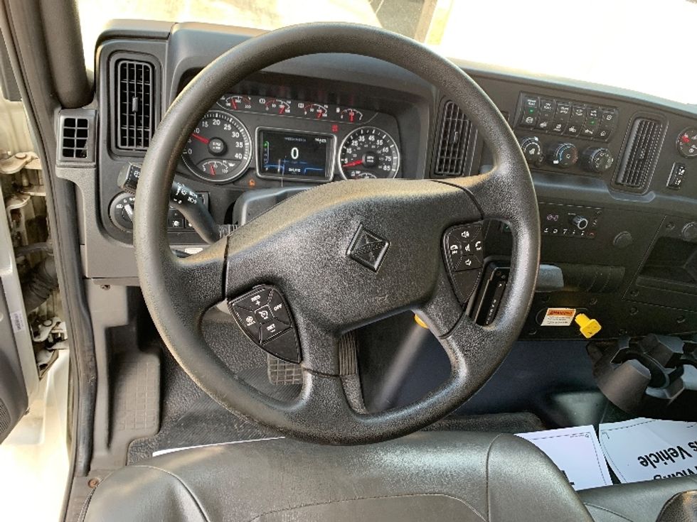 Medium Duty Box Truck-Light and Medium Duty Trucks-International-2022-MV607-Auburn-MA-281,456\n\t\tmiles-$ 34,500 - Image 18