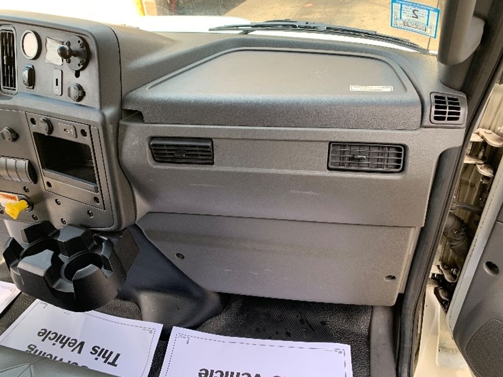 Medium Duty Box Truck-Light and Medium Duty Trucks-International-2022-MV607-Auburn-MA-281,456\n\t\tmiles-$ 34,500 - Image 21