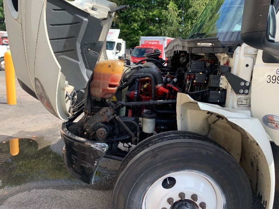 Medium Duty Box Truck-Light and Medium Duty Trucks-International-2022-MV607-Auburn-MA-281,456\n\t\tmiles-$ 34,500 - Image 24