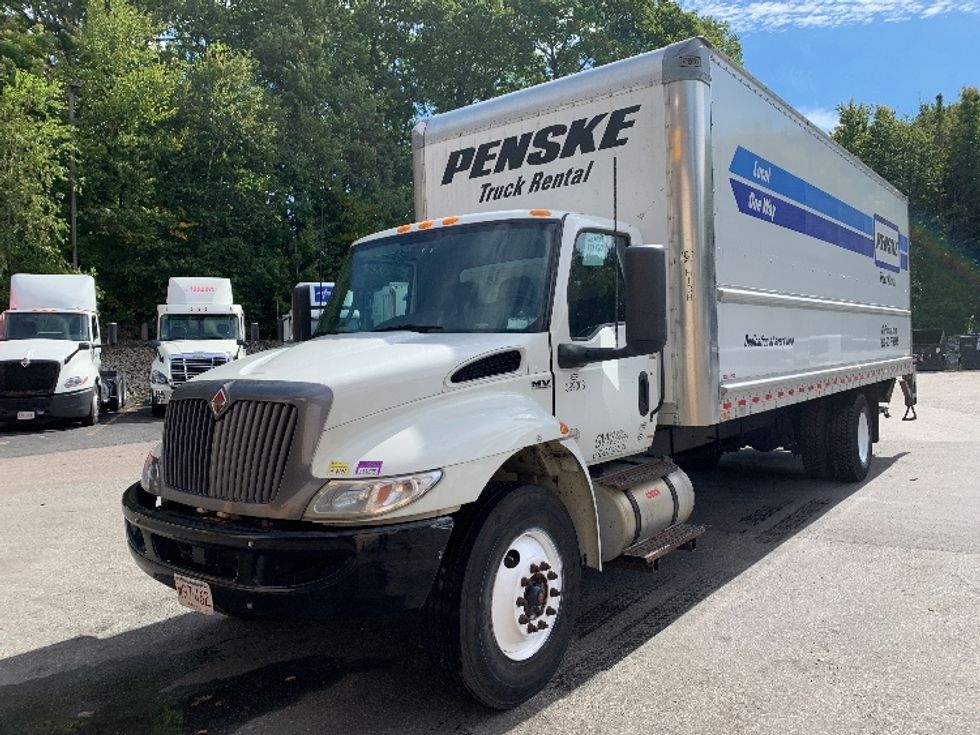 Medium Duty Box Truck-Light and Medium Duty Trucks-International-2022-MV607-Auburn-MA-281,456\n\t\tmiles-$ 34,500 - Image 3