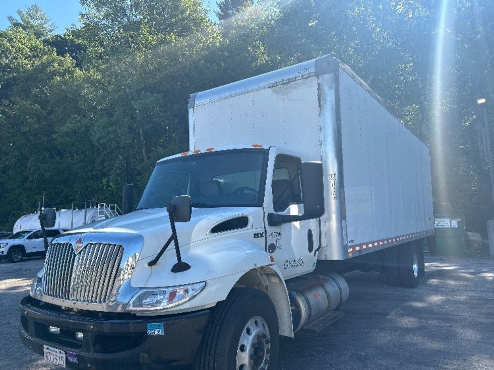 Medium Duty Box Truck-Light and Medium Duty Trucks-International-2022-MV607-Auburn-MA-305,671\n\t\tmiles-$ 33,250 - Image 3