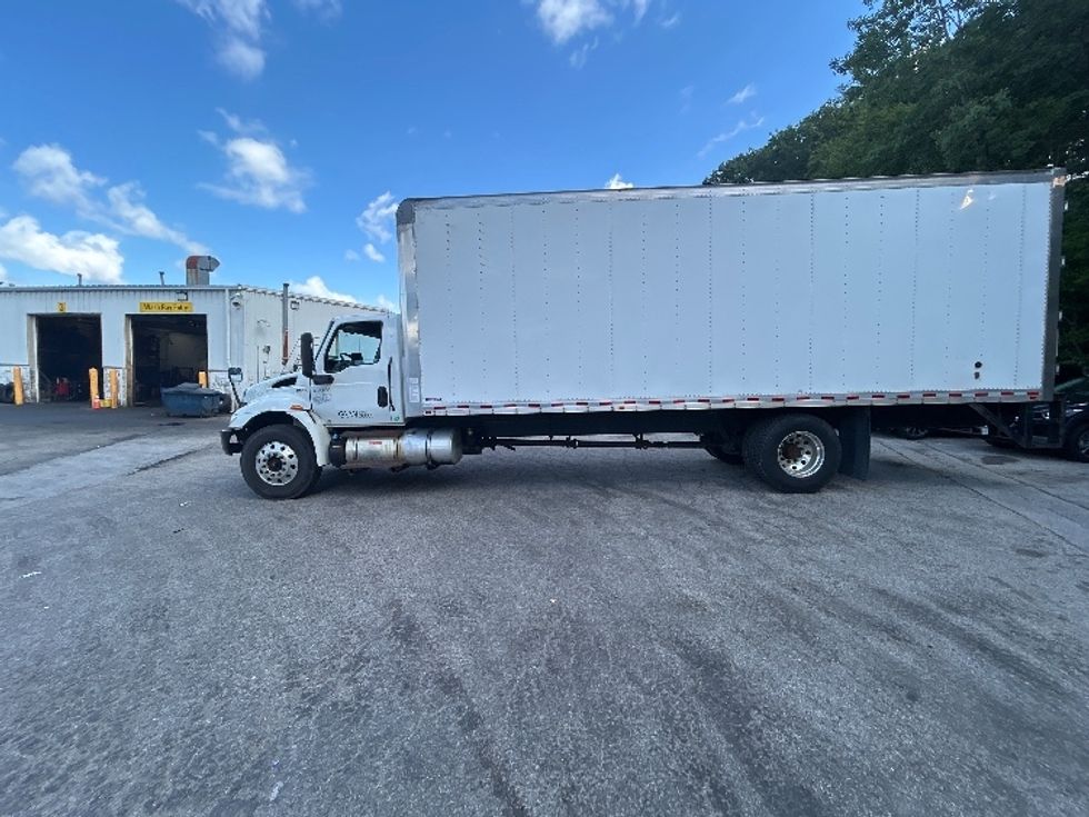 Medium Duty Box Truck-Light and Medium Duty Trucks-International-2022-MV607-Auburn-MA-305,671\n\t\tmiles-$ 33,250 - Image 4