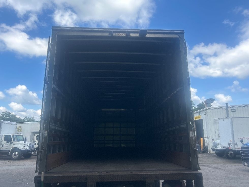Medium Duty Box Truck-Light and Medium Duty Trucks-International-2022-MV607-Auburn-MA-305,671\n\t\tmiles-$ 33,250 - Image 8