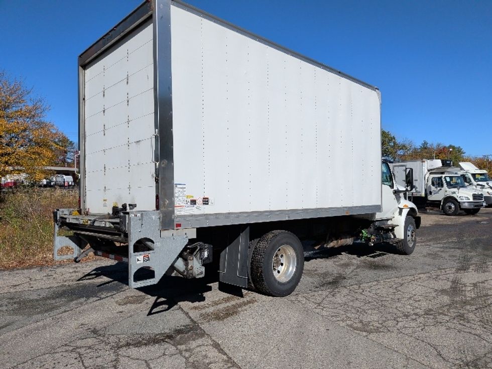 Medium Duty Box Truck-Light and Medium Duty Trucks-International-2022-MV607-Auburn-MA-5,943\n\t\tmiles-$ 69,750 - Image 13