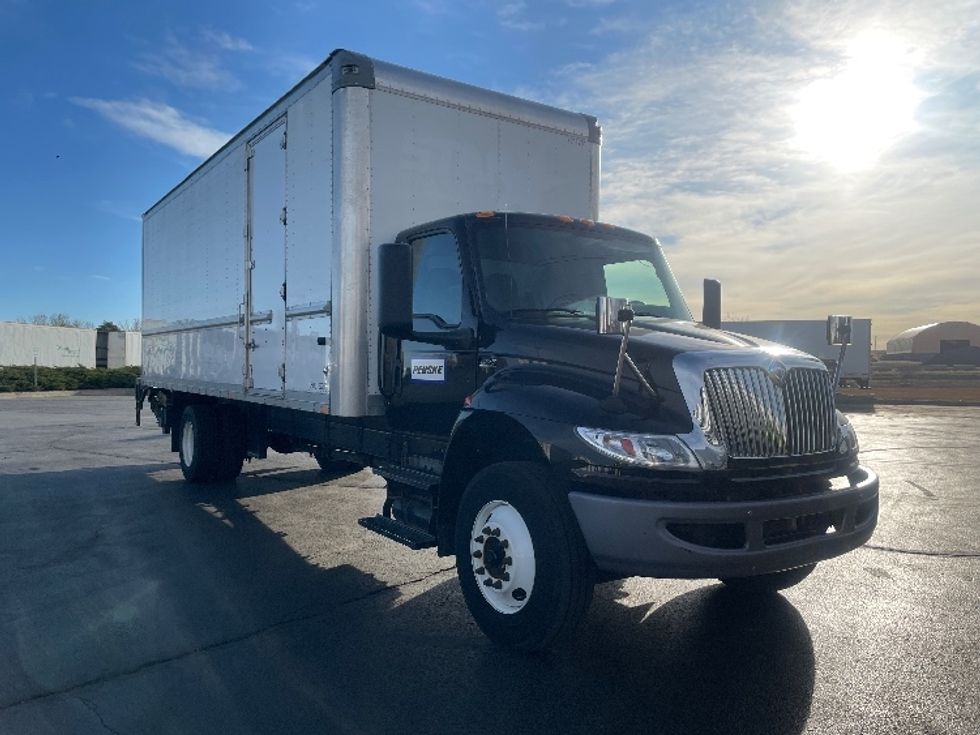 Medium Duty Box Truck-Light and Medium Duty Trucks-International-2022-MV607-Aurora-CO-132,383\n\t\tmiles-$ 63,250 - Image 1
