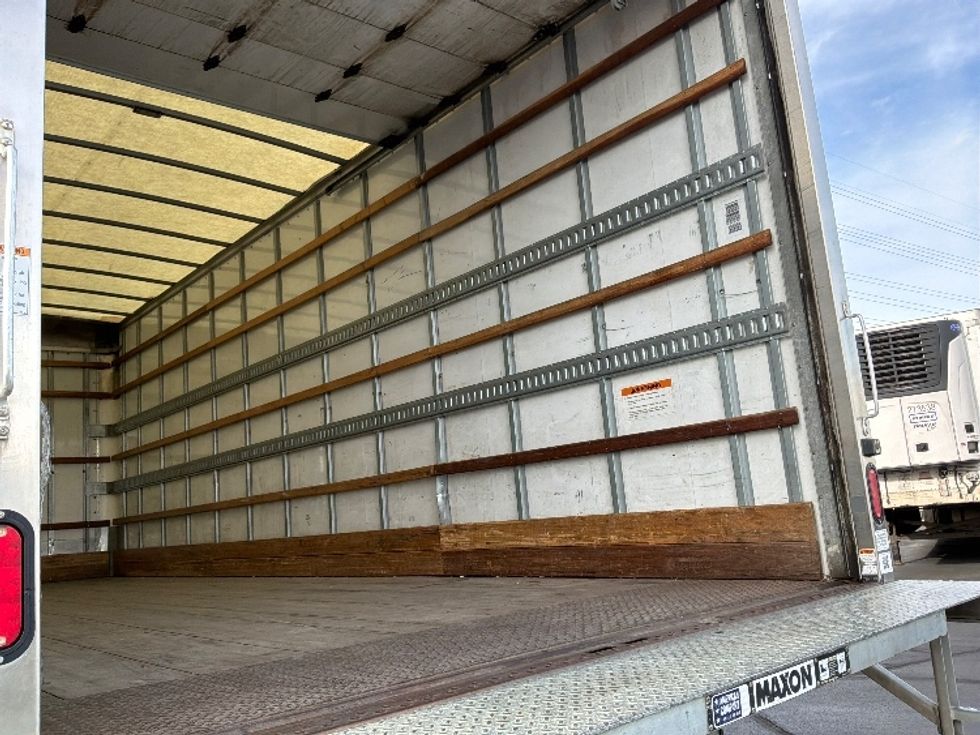 Medium Duty Box Truck-Light and Medium Duty Trucks-International-2022-MV607-Aurora-CO-168,826\n\t\tmiles-$ 68,250 - Image 12