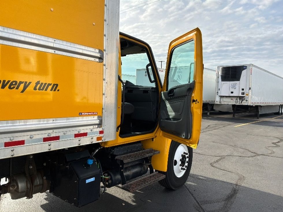 Medium Duty Box Truck-Light and Medium Duty Trucks-International-2022-MV607-Aurora-CO-168,826\n\t\tmiles-$ 68,250 - Image 20