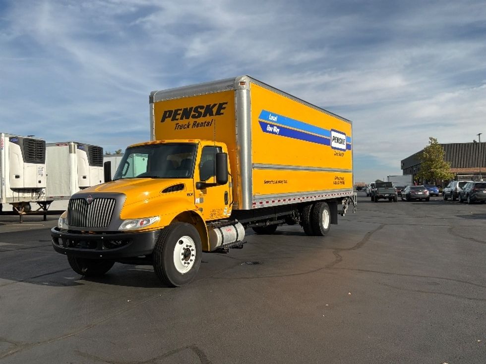 Medium Duty Box Truck-Light and Medium Duty Trucks-International-2022-MV607-Aurora-CO-168,826\n\t\tmiles-$ 68,250 - Image 3