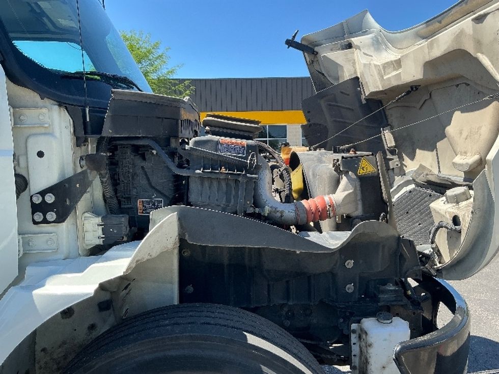 Medium Duty Box Truck-Light and Medium Duty Trucks-International-2022-MV607-Austin-TX-124,999\n\t\tmiles-$ 70,750 - Image 23