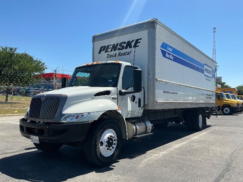 Medium Duty Box Truck-Light and Medium Duty Trucks-International-2022-MV607-Austin-TX-124,999\n\t\tmiles-$ 70,750 - Image 3