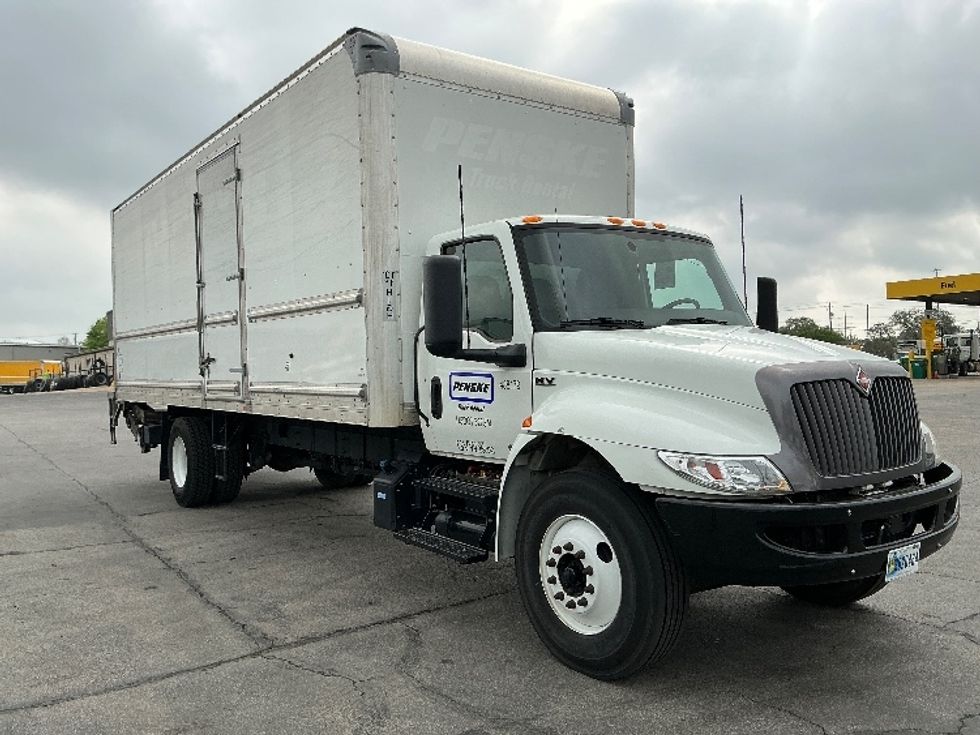 Medium Duty Box Truck-Light and Medium Duty Trucks-International-2022-MV607-Austin-TX-125,671\n\t\tmiles-$ 70,500 - Image 1