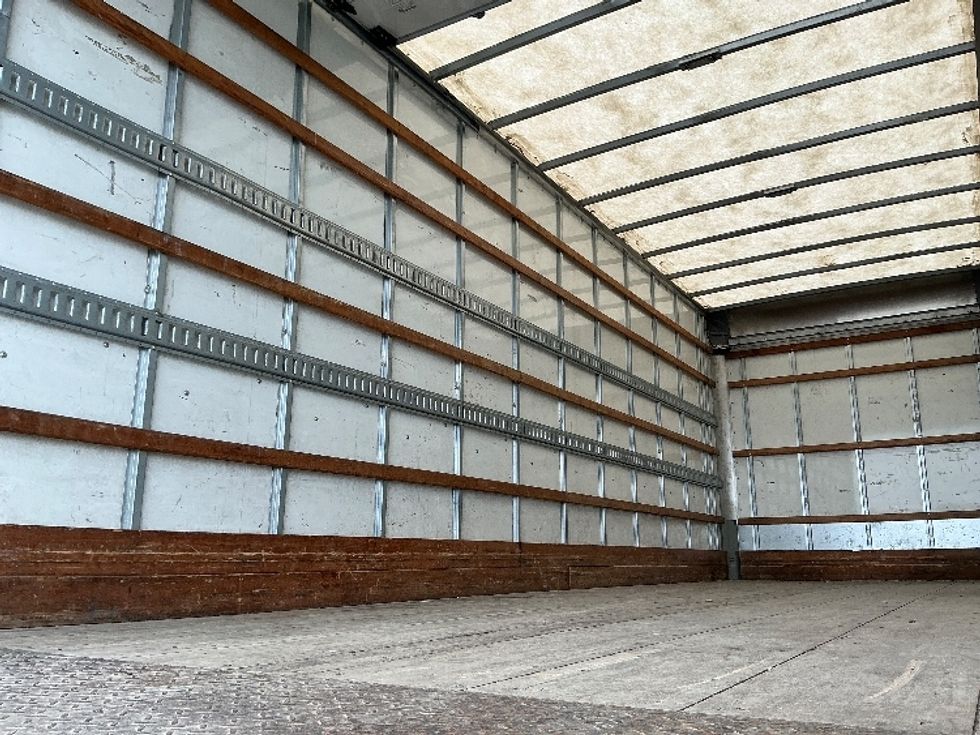 Medium Duty Box Truck-Light and Medium Duty Trucks-International-2022-MV607-Austin-TX-125,671\n\t\tmiles-$ 70,500 - Image 11