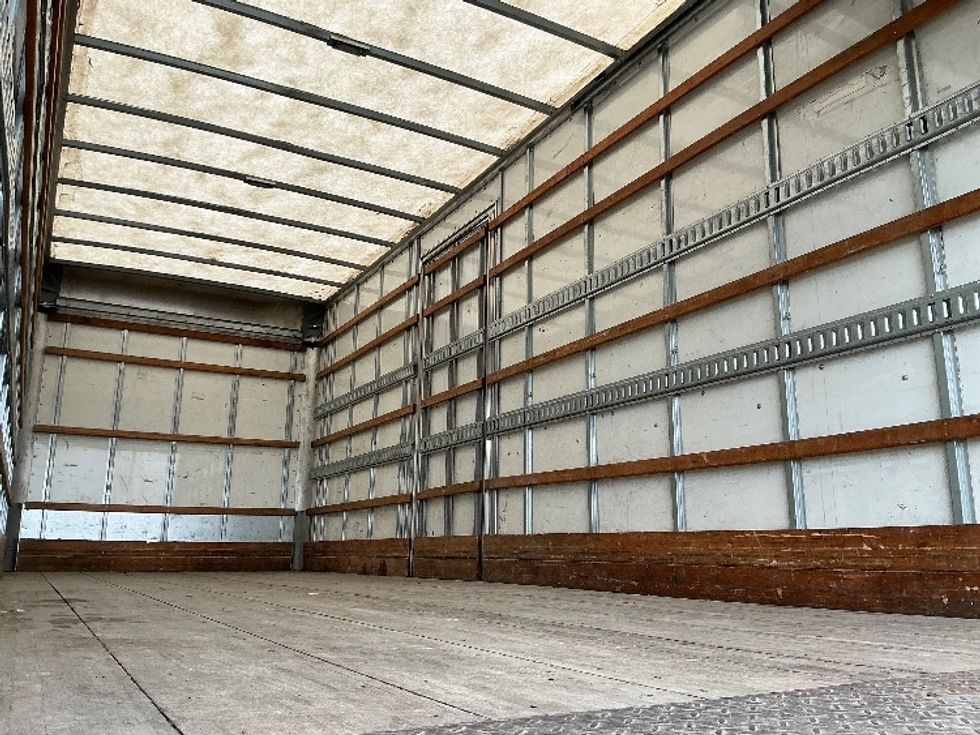 Medium Duty Box Truck-Light and Medium Duty Trucks-International-2022-MV607-Austin-TX-125,671\n\t\tmiles-$ 70,500 - Image 12