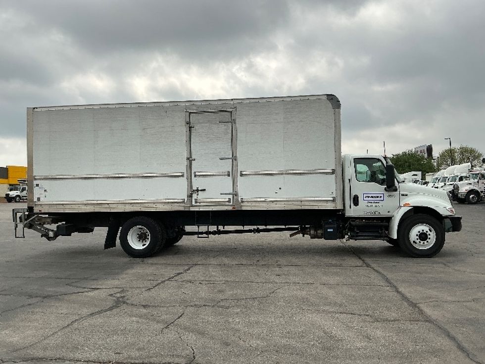 Medium Duty Box Truck-Light and Medium Duty Trucks-International-2022-MV607-Austin-TX-125,671\n\t\tmiles-$ 70,500 - Image 15