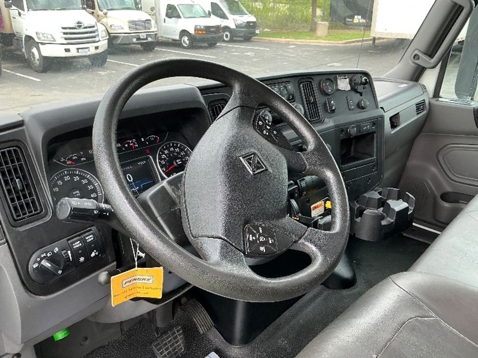 Medium Duty Box Truck-Light and Medium Duty Trucks-International-2022-MV607-Austin-TX-125,671\n\t\tmiles-$ 70,500 - Image 17
